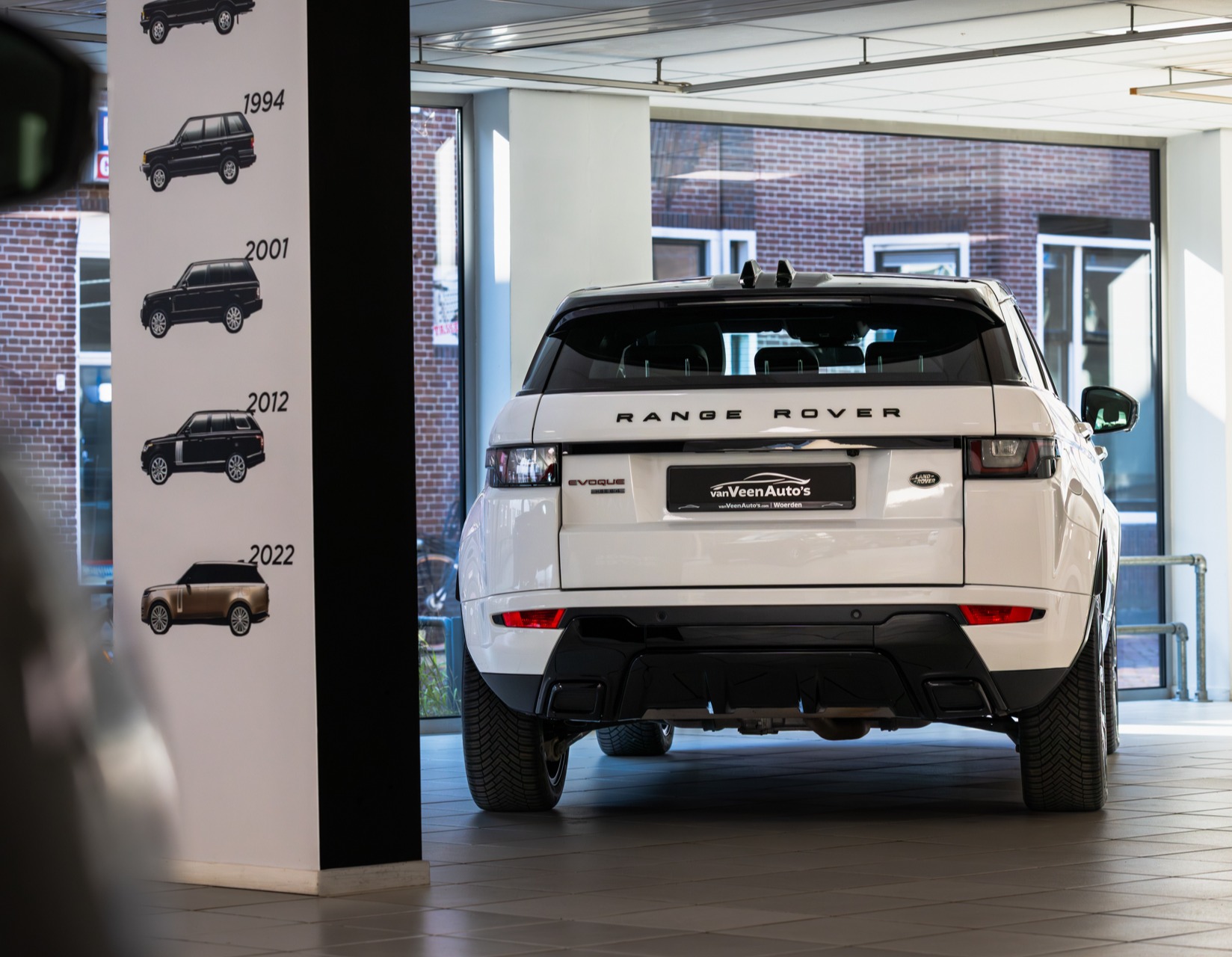 Page Content 29_content_image_17700254191043781566.jpg Range Rover Velar Troubleshoot | Van Veen Auto's 