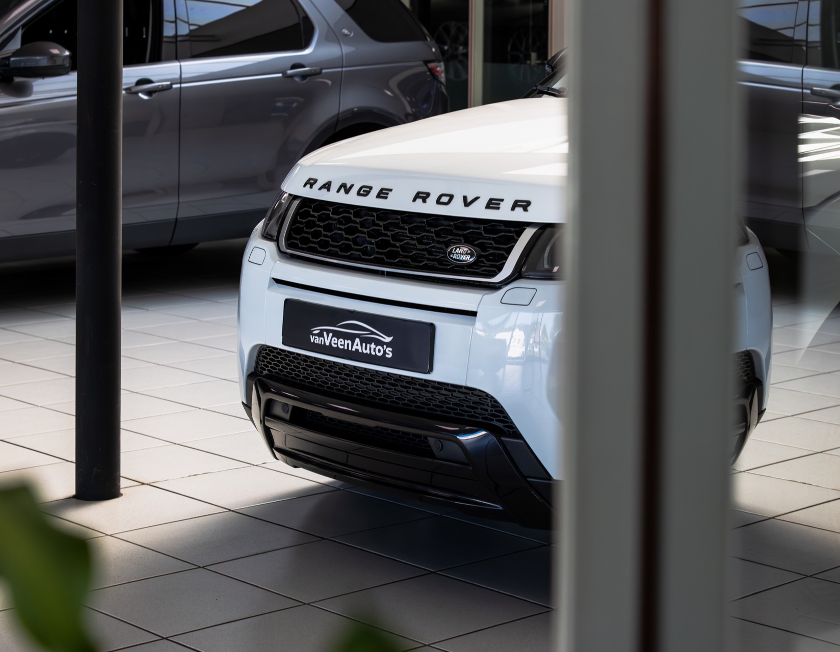 Page Content 30_content_image_1770025566207672723.jpg Range Rover Evoque 2.0 Si4 | Van Veen Auto's 