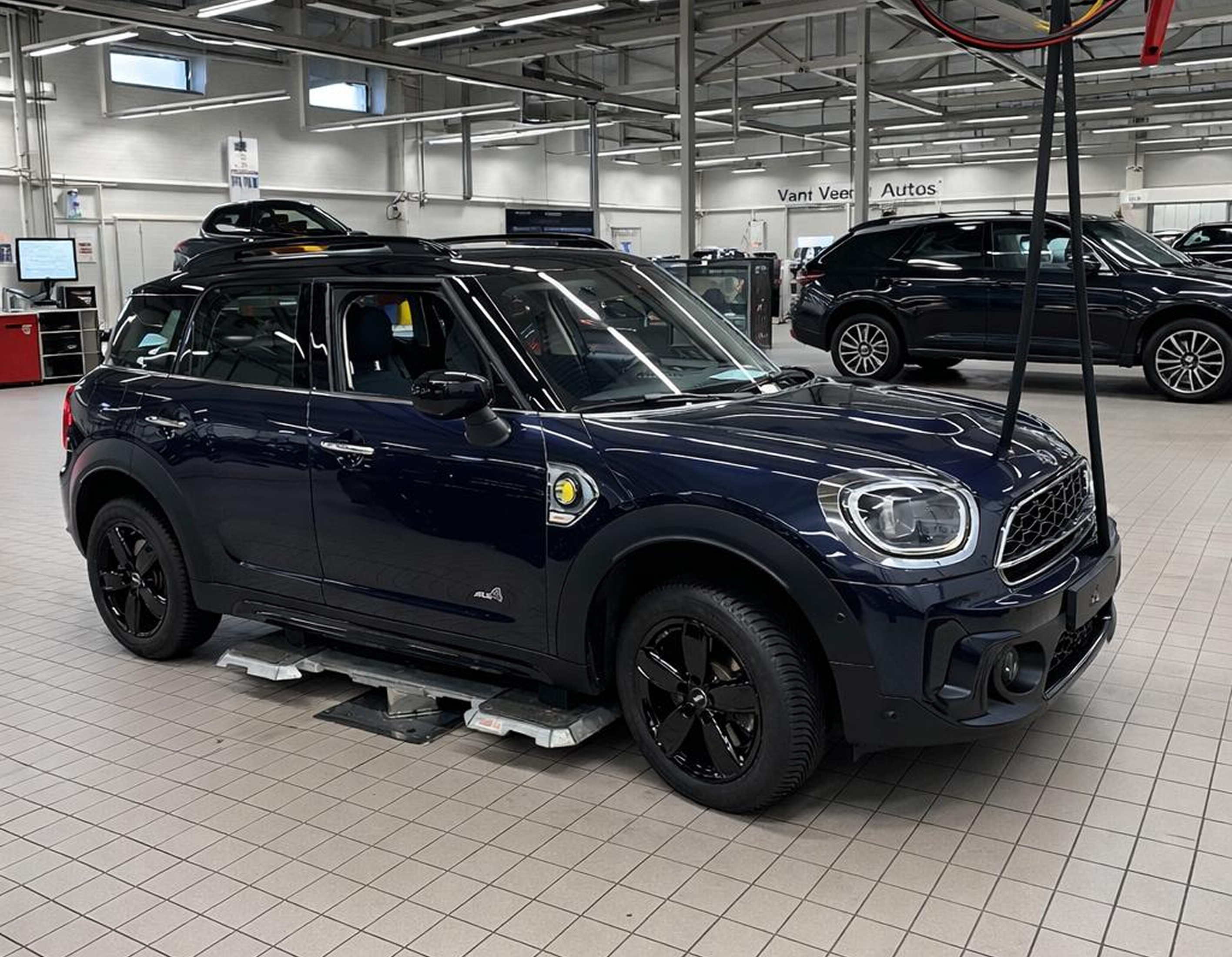 Page Content 42_content_image_1771227558502460431.jpg Onderhoud BMW MINI Rolls | Van Veen Auto's 