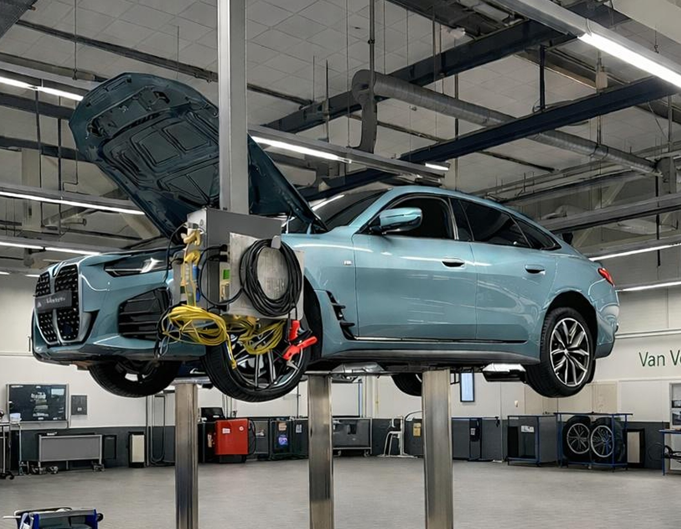 Page Content 42_content_image_17733933351152668259.jpg Onderhoud BMW MINI Rolls | Van Veen Auto's 